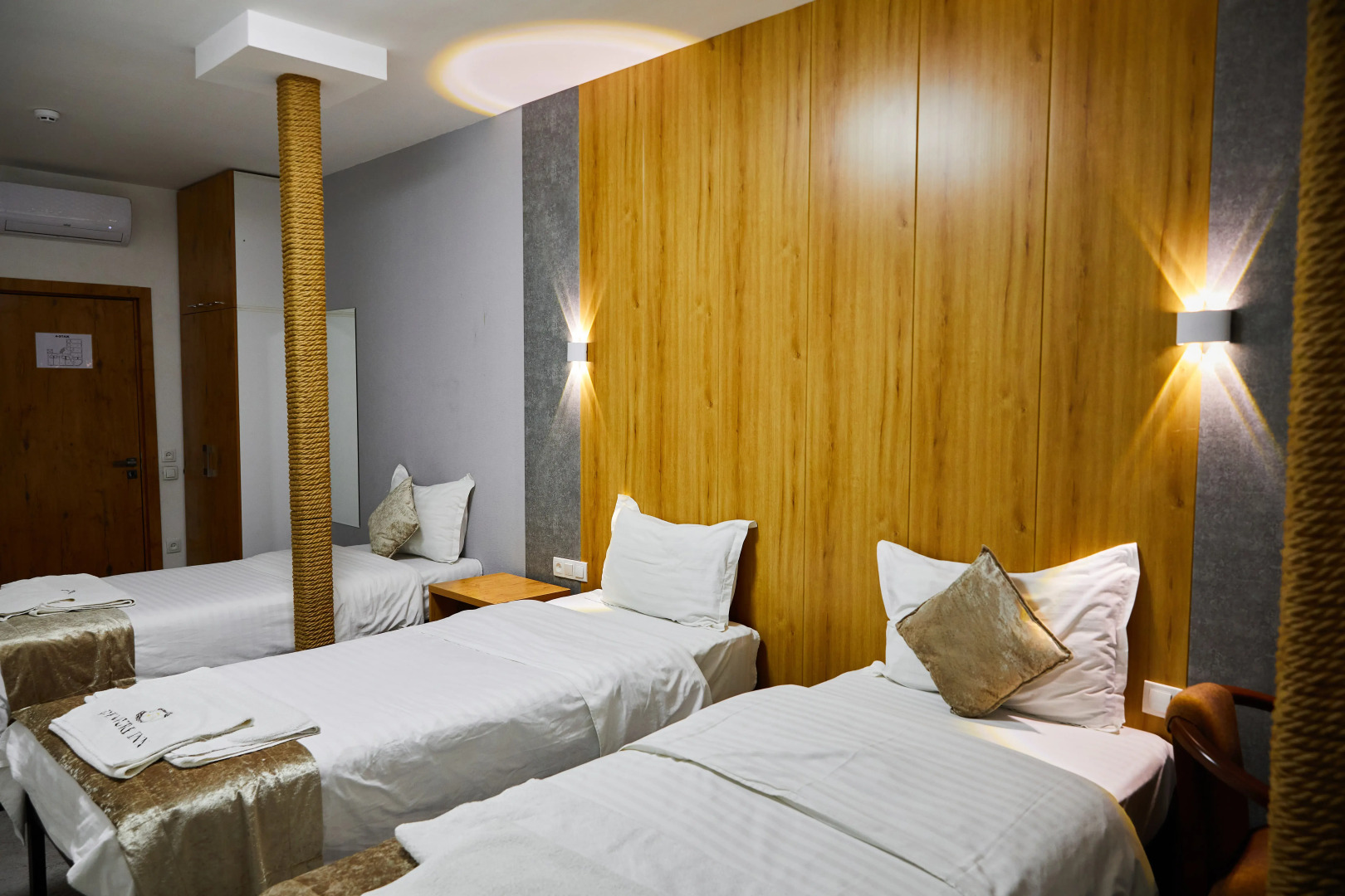 Отель Art plaza