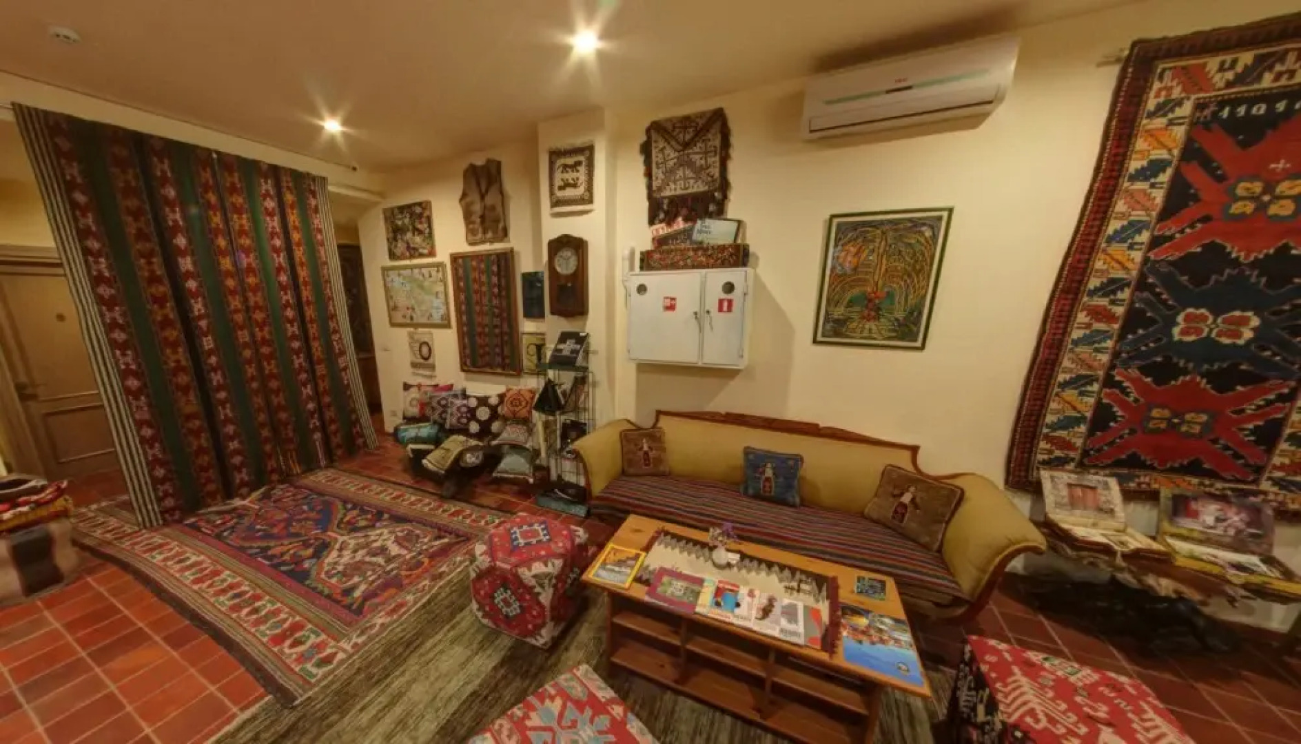 Отель Silk Road