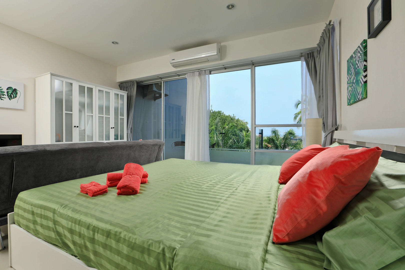 Апартаменты CHC-A402 Chic Condo 1 Спальня Бассейн рядом с Пляжем Карон