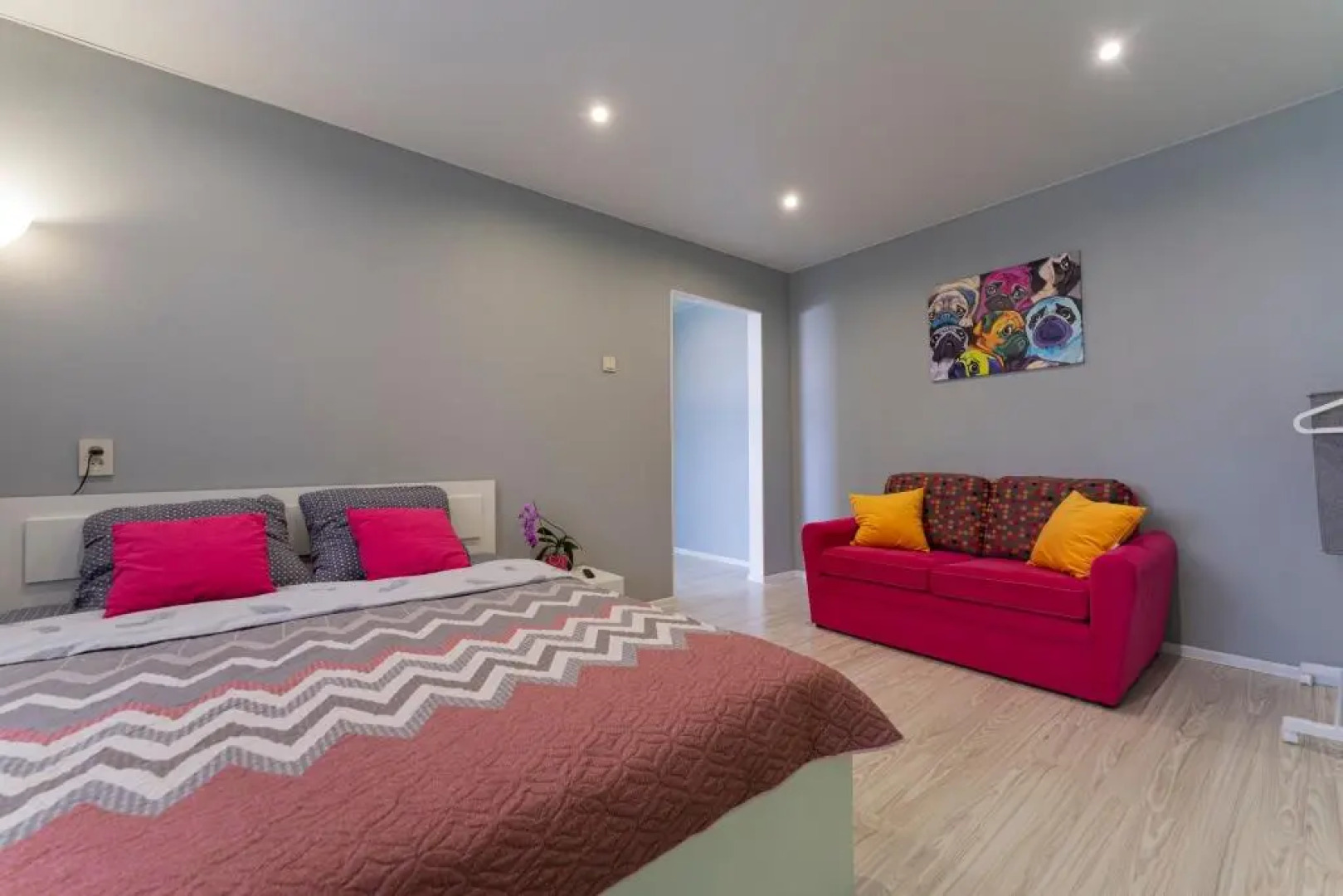 Квартира Кант за Окном