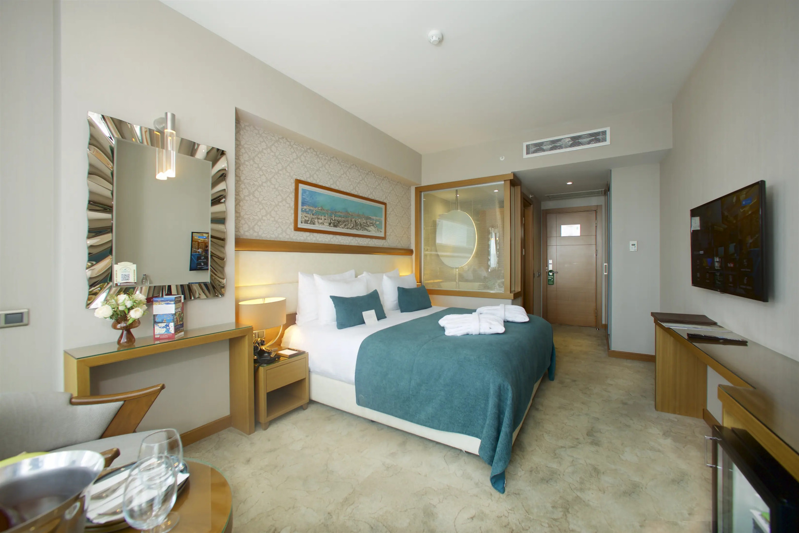 Momento Golden Horn Hotel