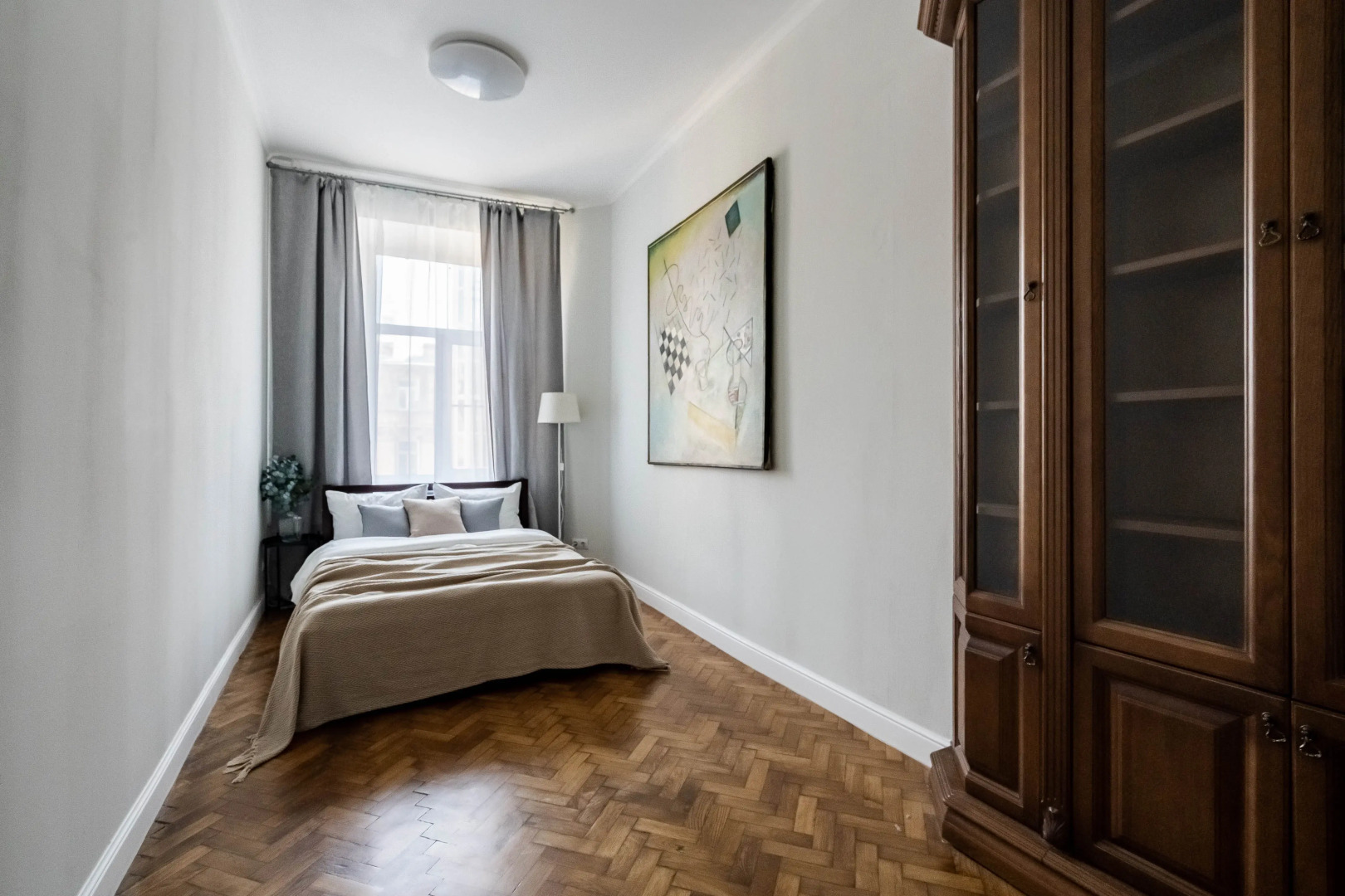 Квартира писателя в центре Петербурга с бесплатной парковкой