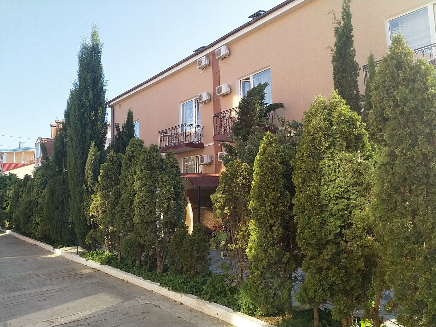 Мини-Отель ДельфиниЯ