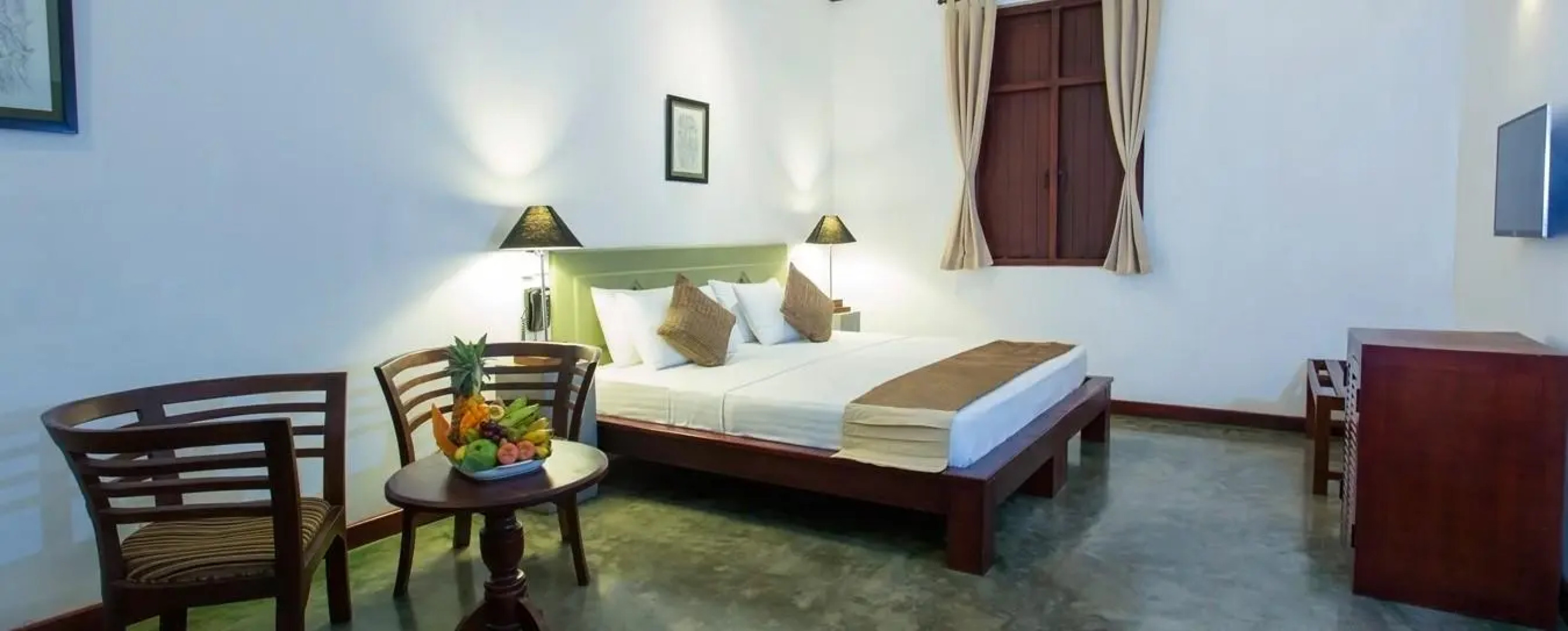 Отель Kassapa Lions Rock