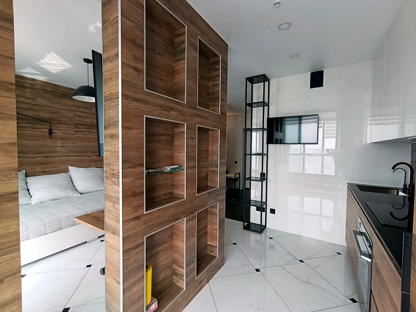 Квартира Стильные апартаменты с видом на море