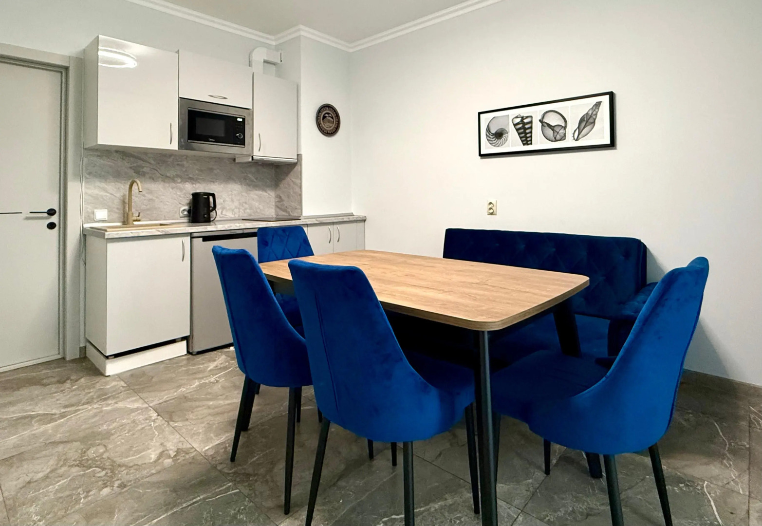 Апартаменты просторные ApartMari Пионерский: на первой линии с выходом на пляж