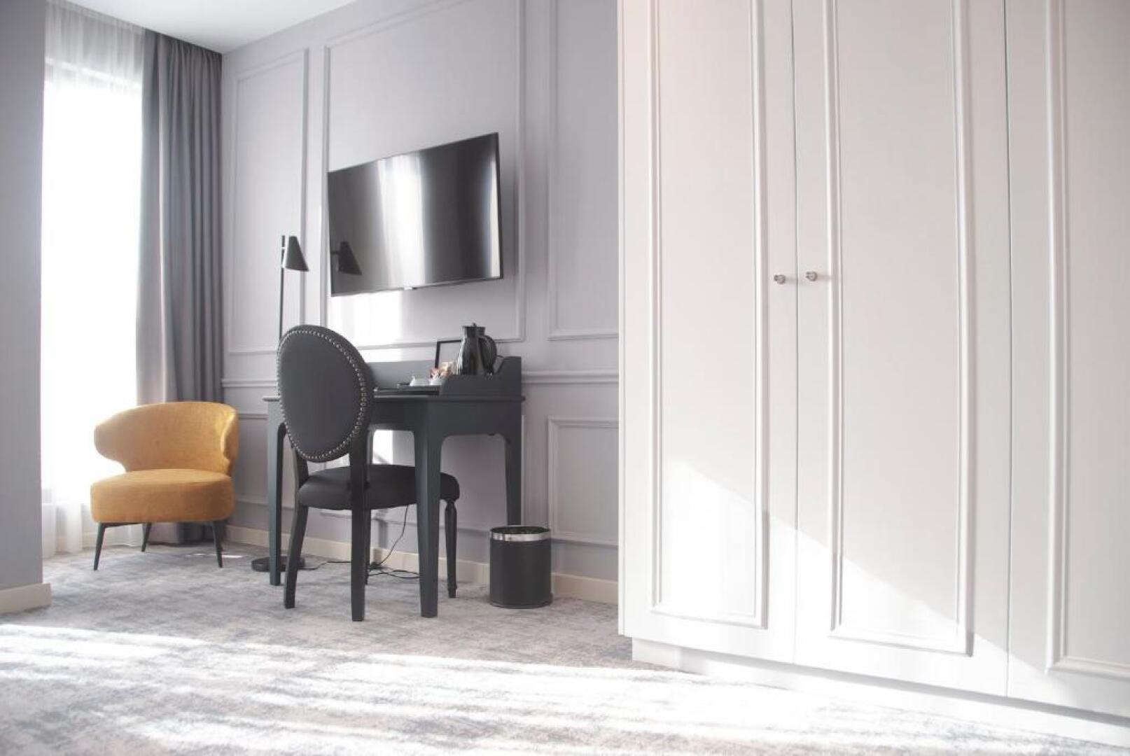 Отель H41 Luxury Suites