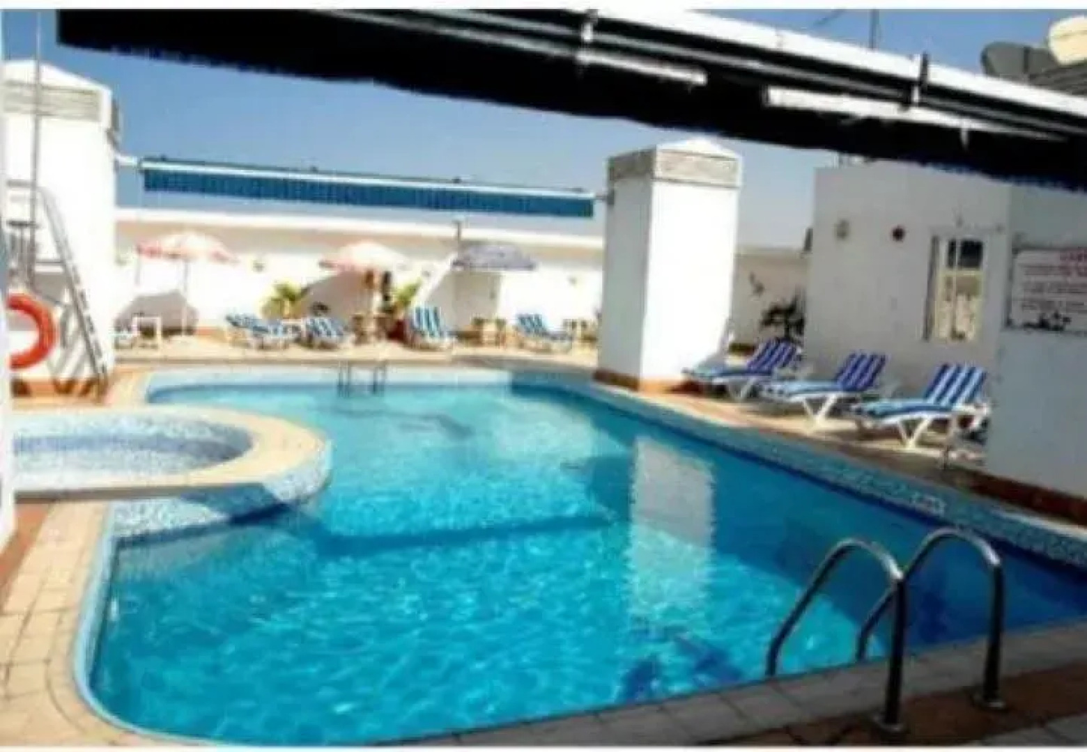 Versailles by Vieras Hotel