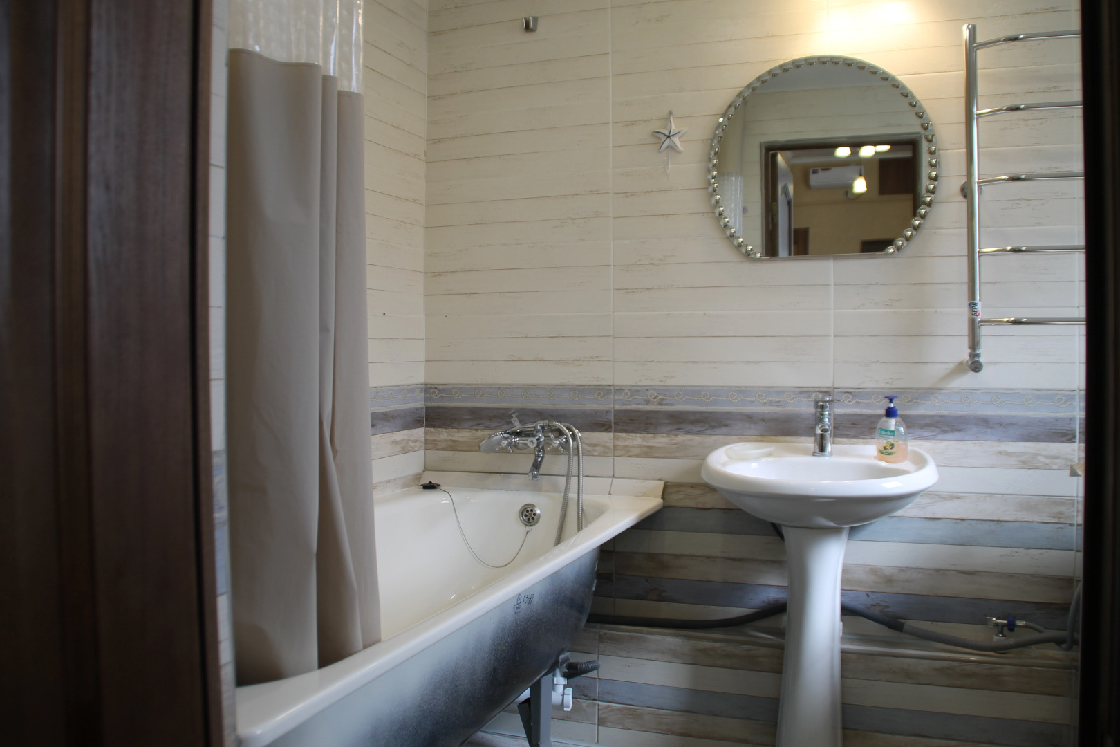 Апартаменты Кольцова 18/9