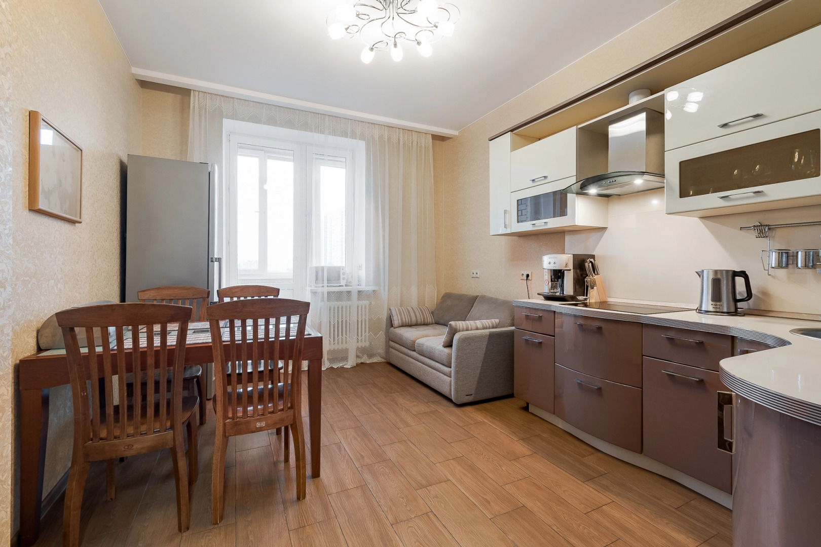 Апартаменты Огромная Уютная Квартира