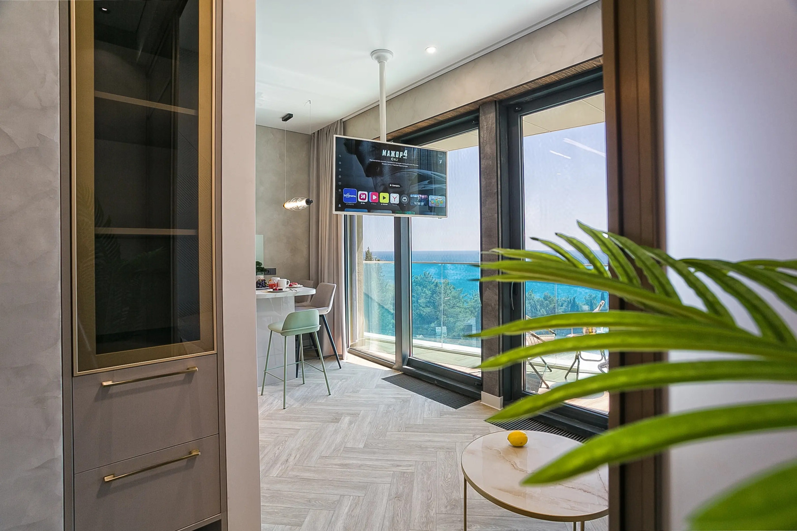 Апартаменты Студия с террасой и видом на море в Скай Плаза 3