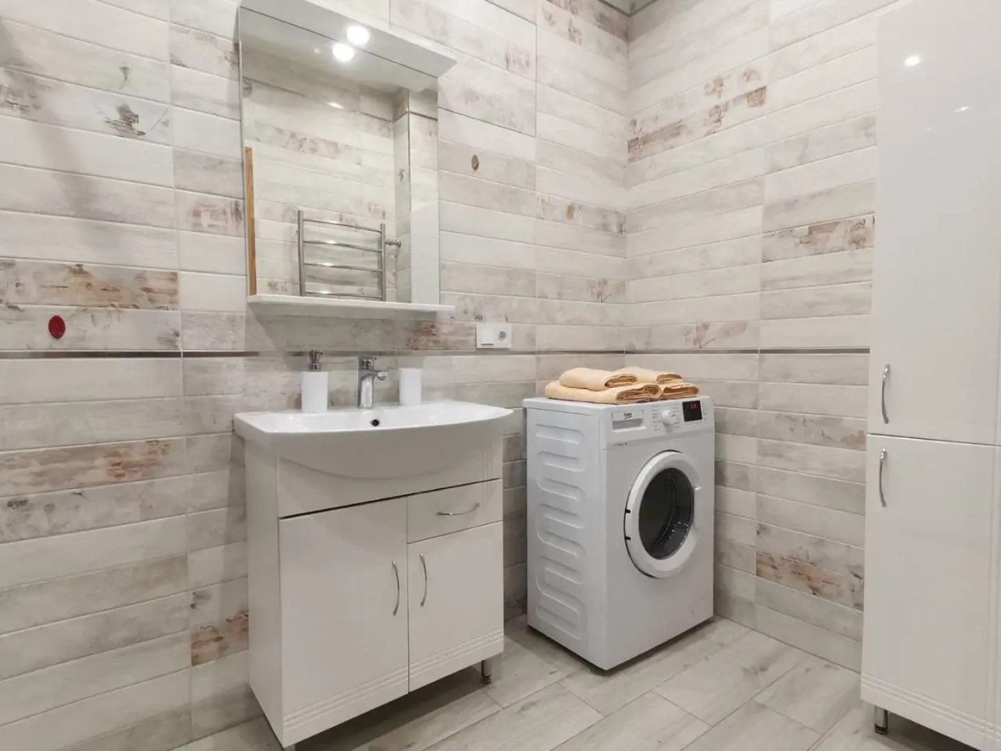 Апартаменты White Lodging на Академика Каргина