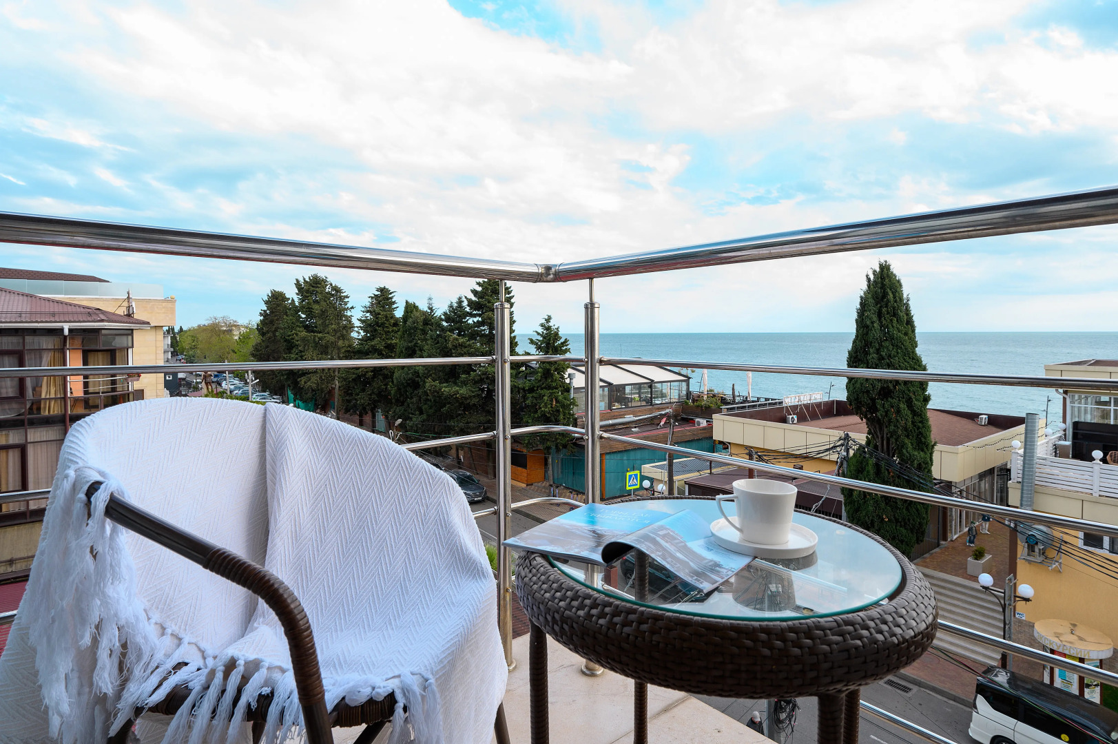 Апартаменты Red Apartments Нижнеимеретинская 137А Лоррэн