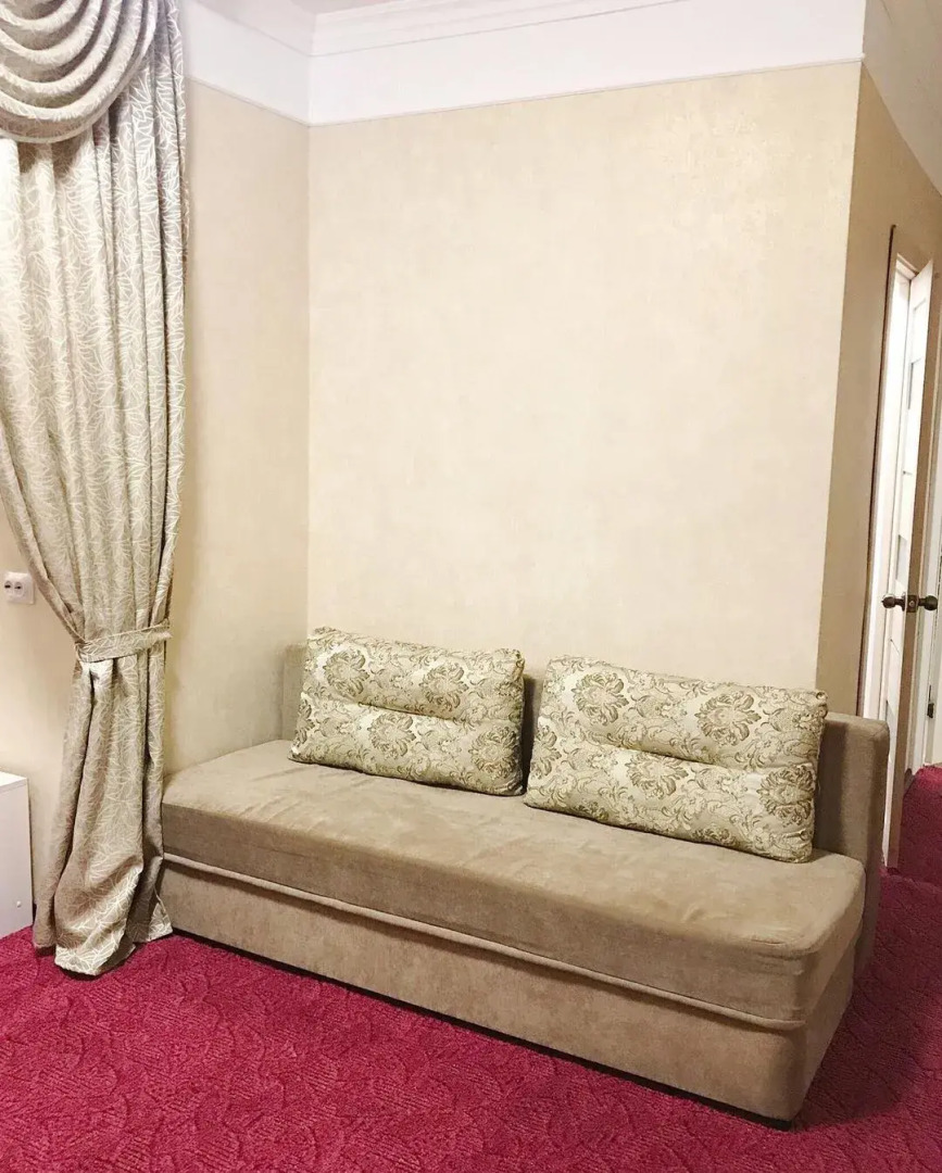 Отель Корона