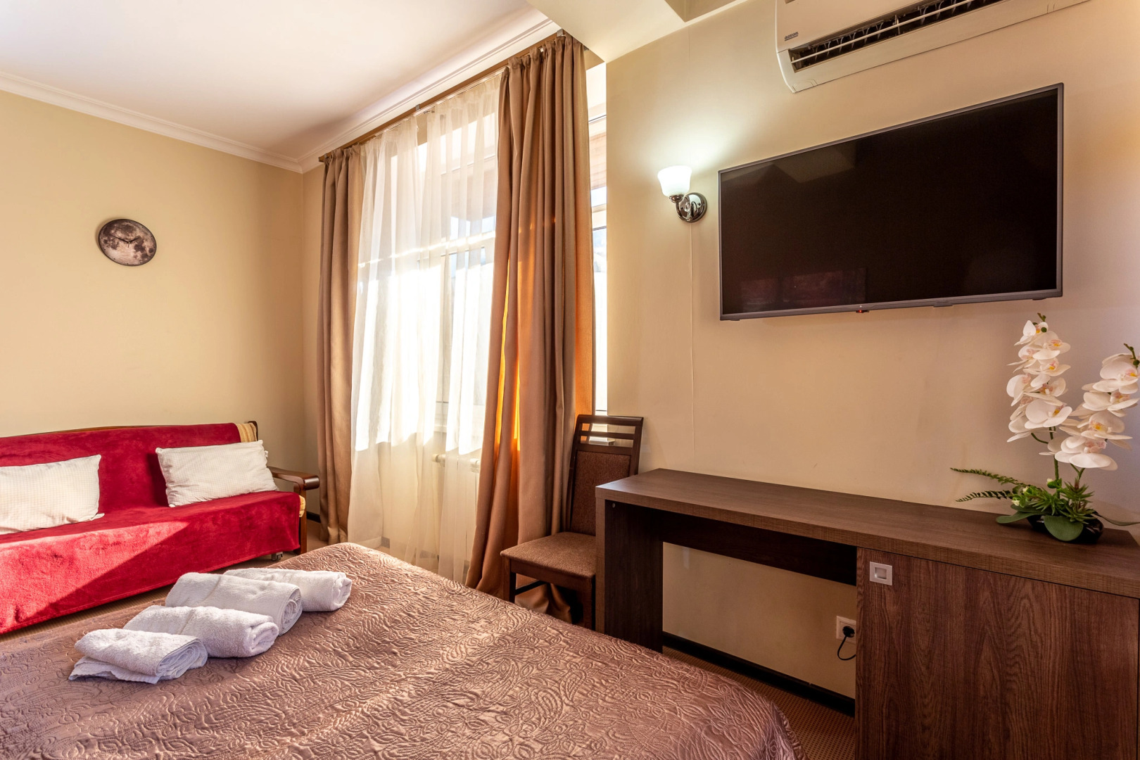 Квартира Номер в Отеле с Балконом Шикарным Видом на Горы