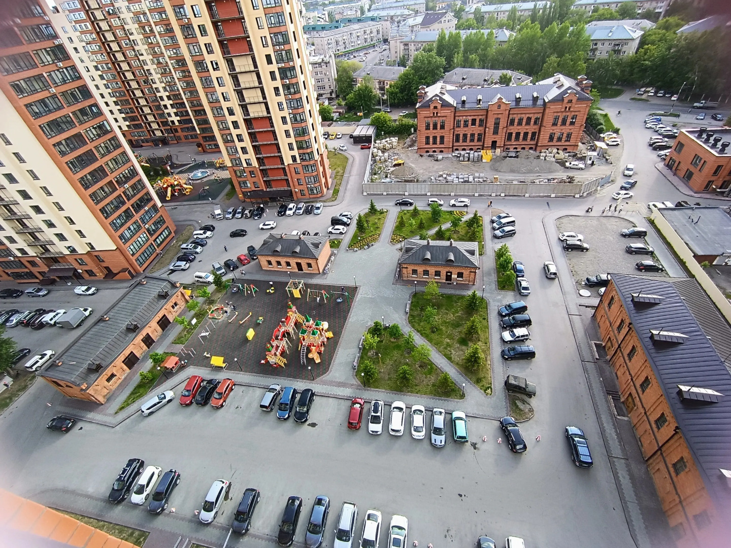 Апартаменты 100 Ночей на Комсомольском 122Г