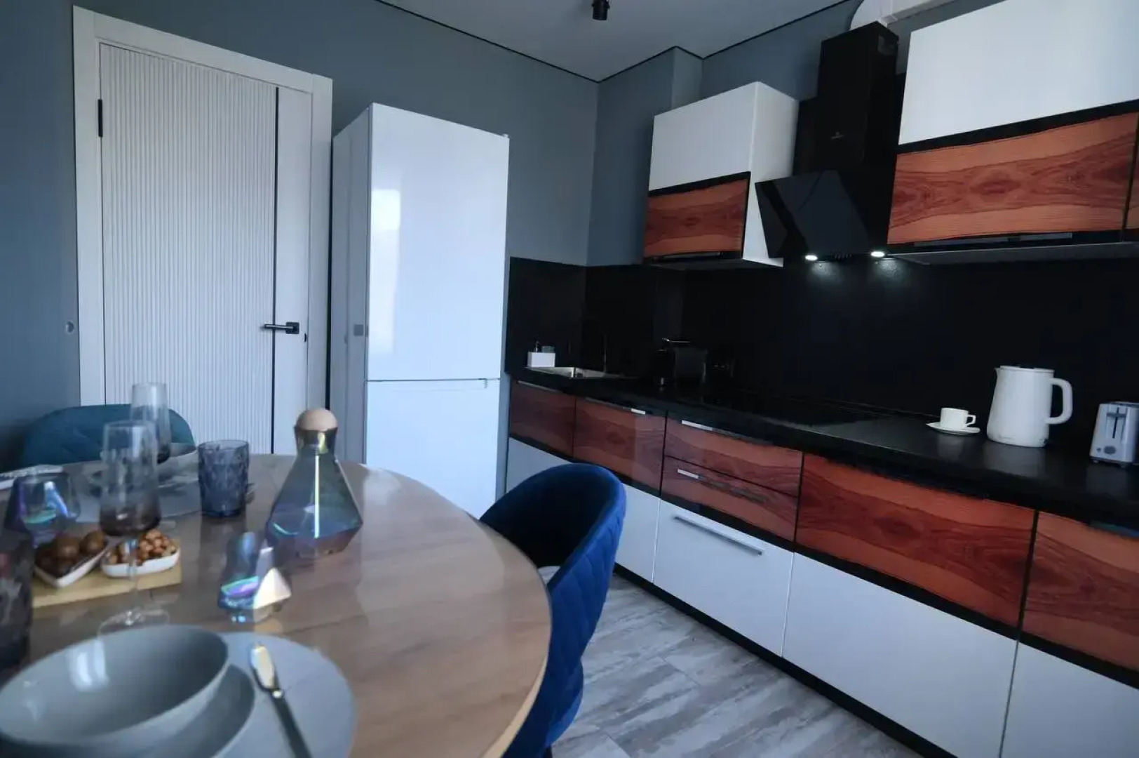 Квартира с дизайнерским ремонтом Rent House в центре