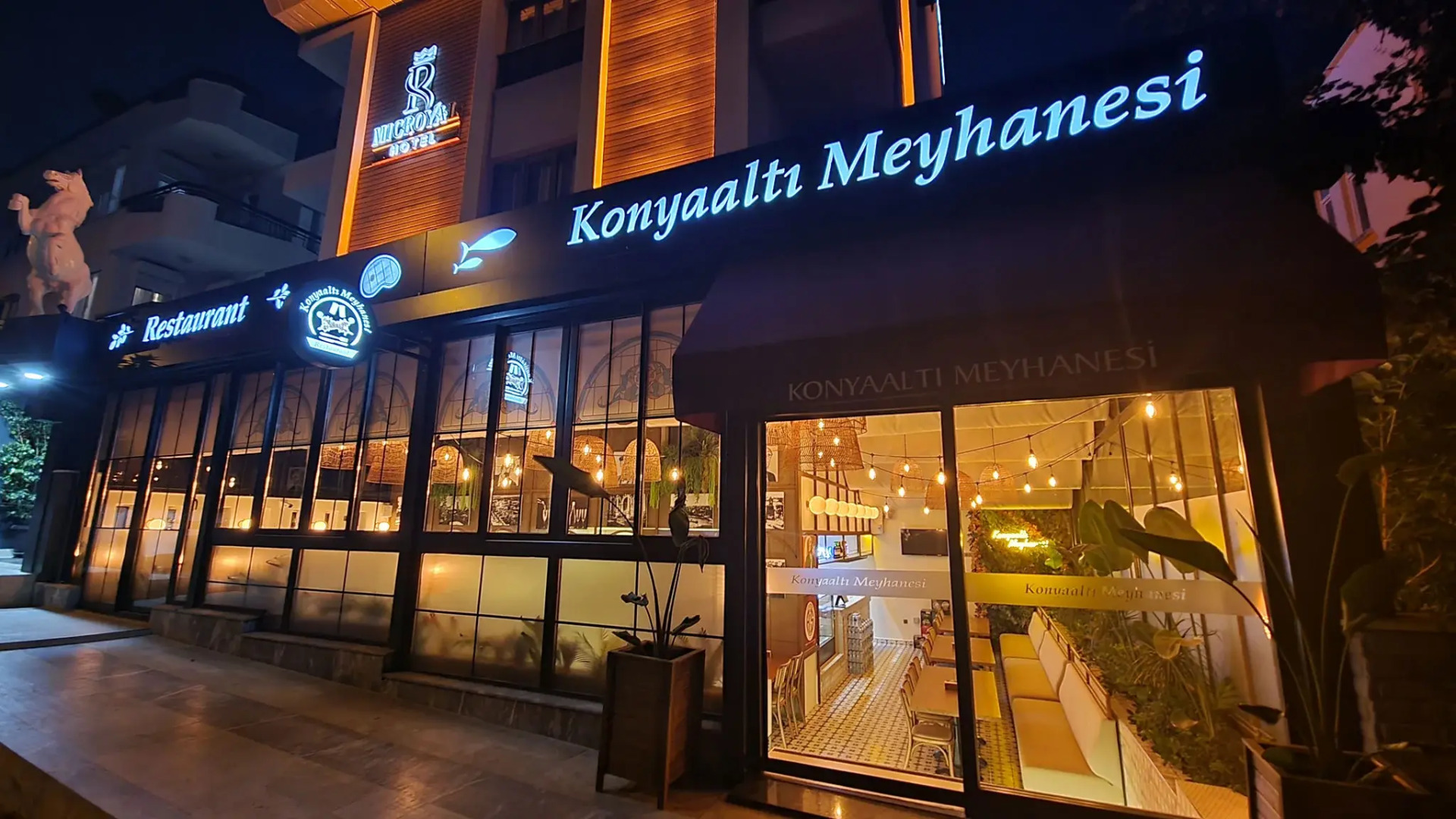 Отель Mic Royal