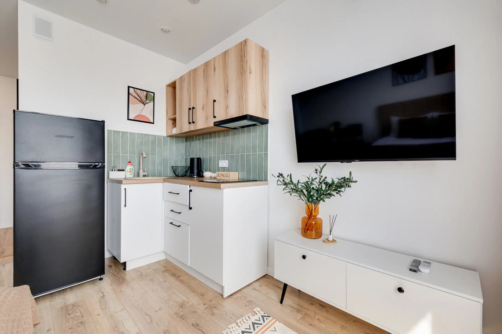 Апартаменты на бульваре Эйнштейна 5