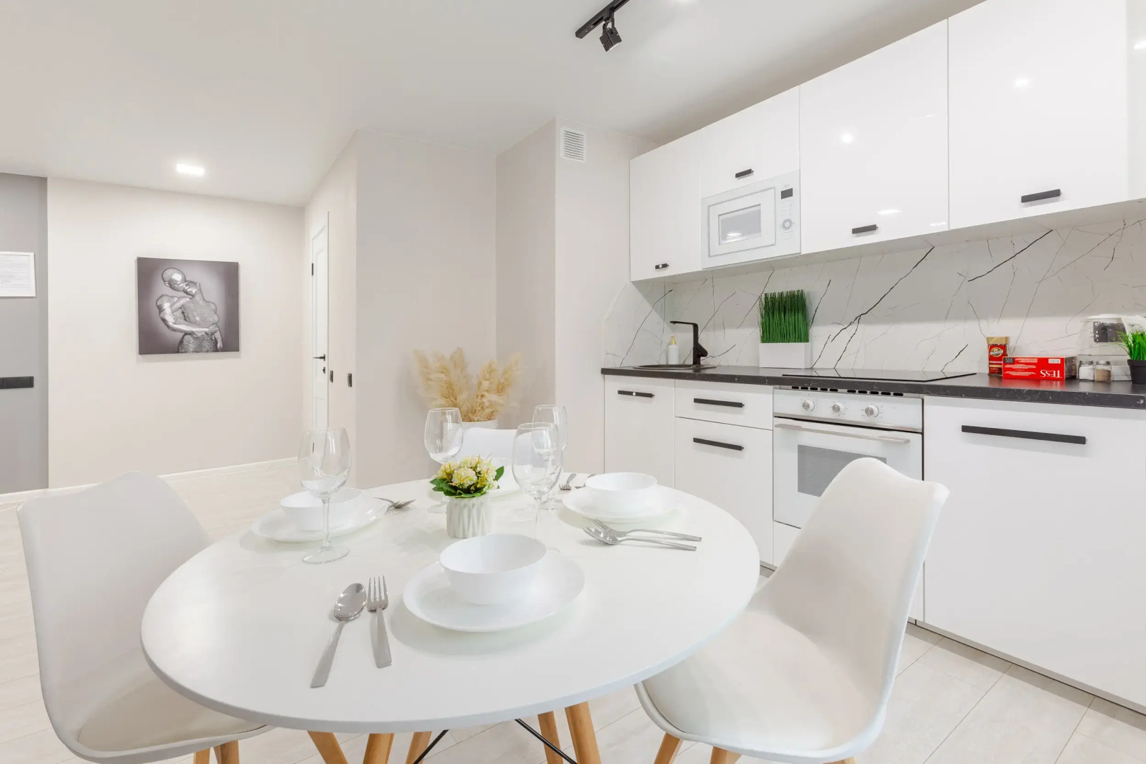 Апартаменты евродвушка RentPlaza класса LUX