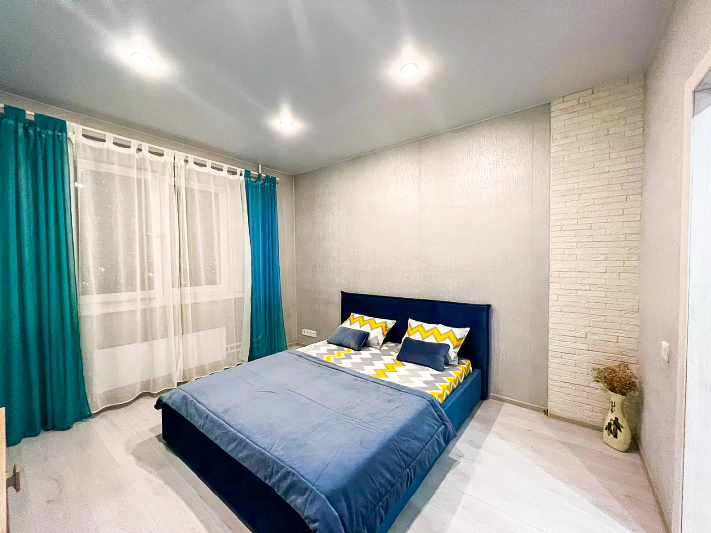 Апартаменты Квартира AlexHome РП Свердловский Заречная 7