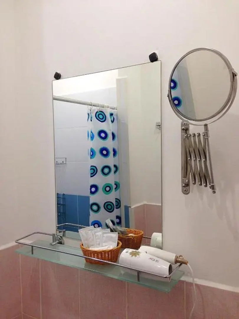 Мини-отель Эконом-отель Лира