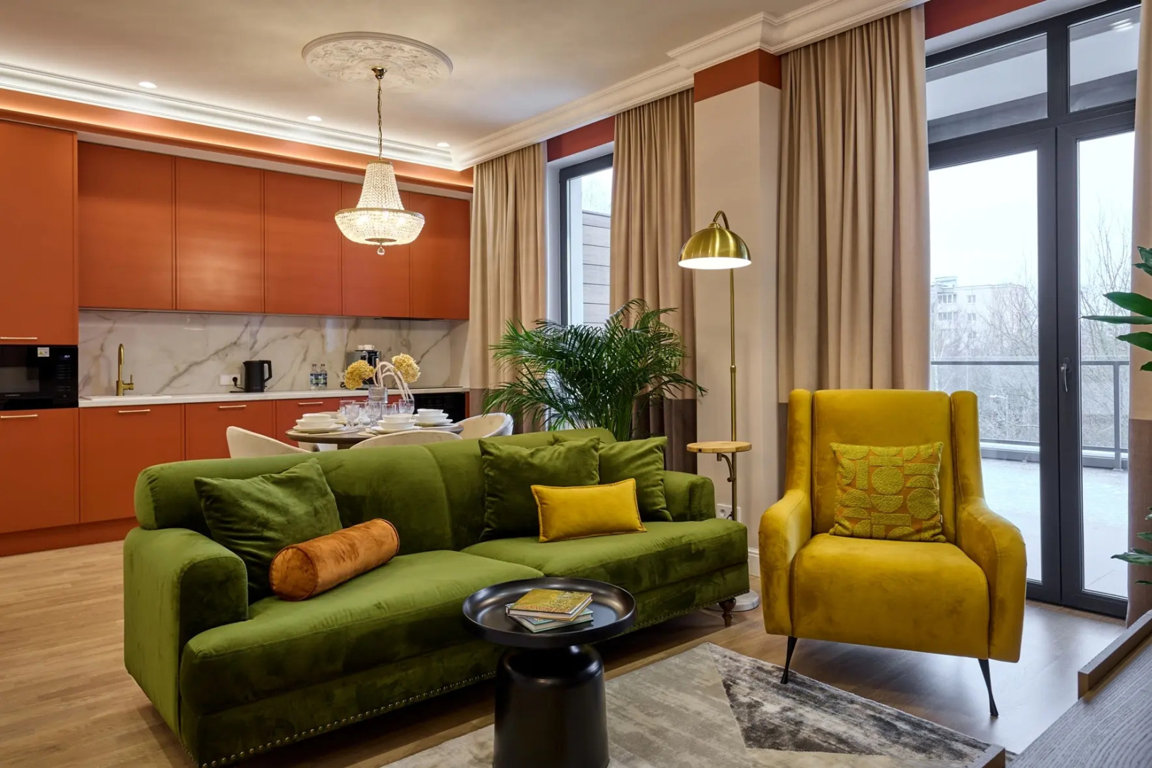 Апартаменты ЕвроУют Уникальные яркие дизайнерские