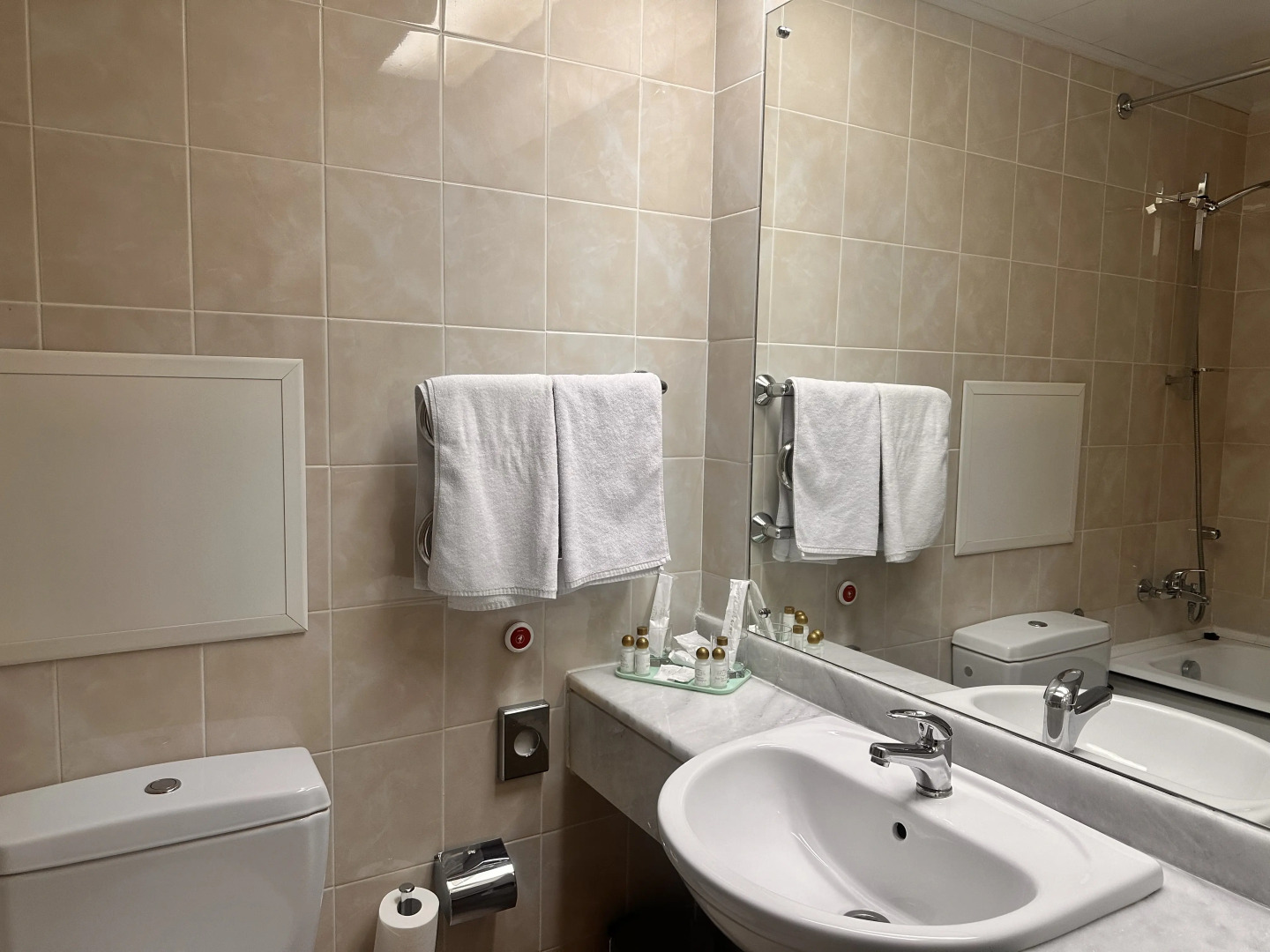 Отель Протон