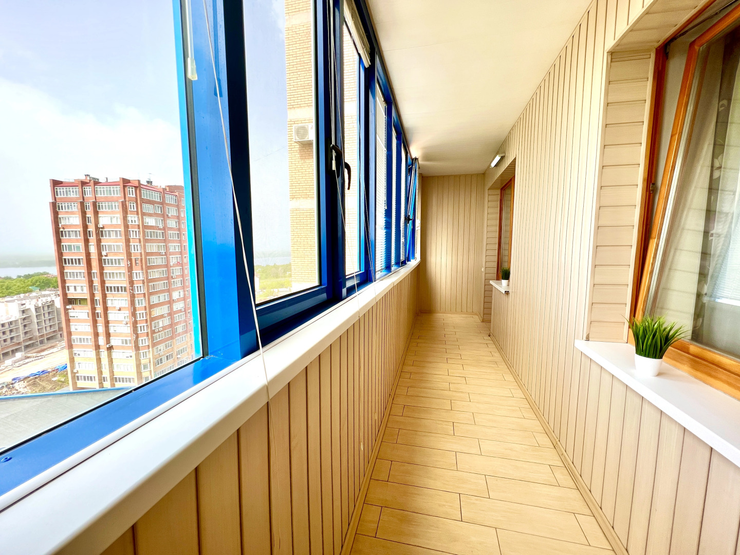 Апартаменты двухкомнатные на 11 Этаже в ЖК Современник с видом на реку Волгу