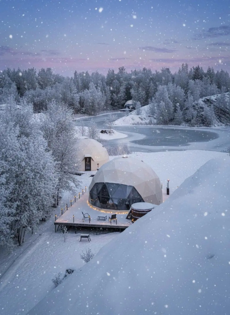 Отель Аномалия