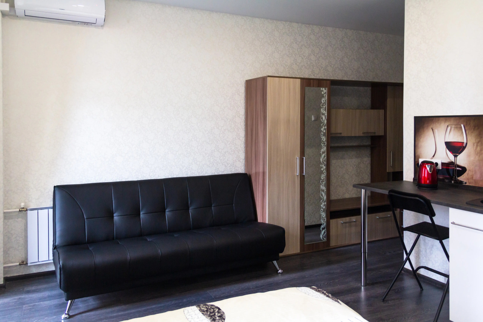 Апартаменты АЛЛиС-ХОЛЛ Белинского 30