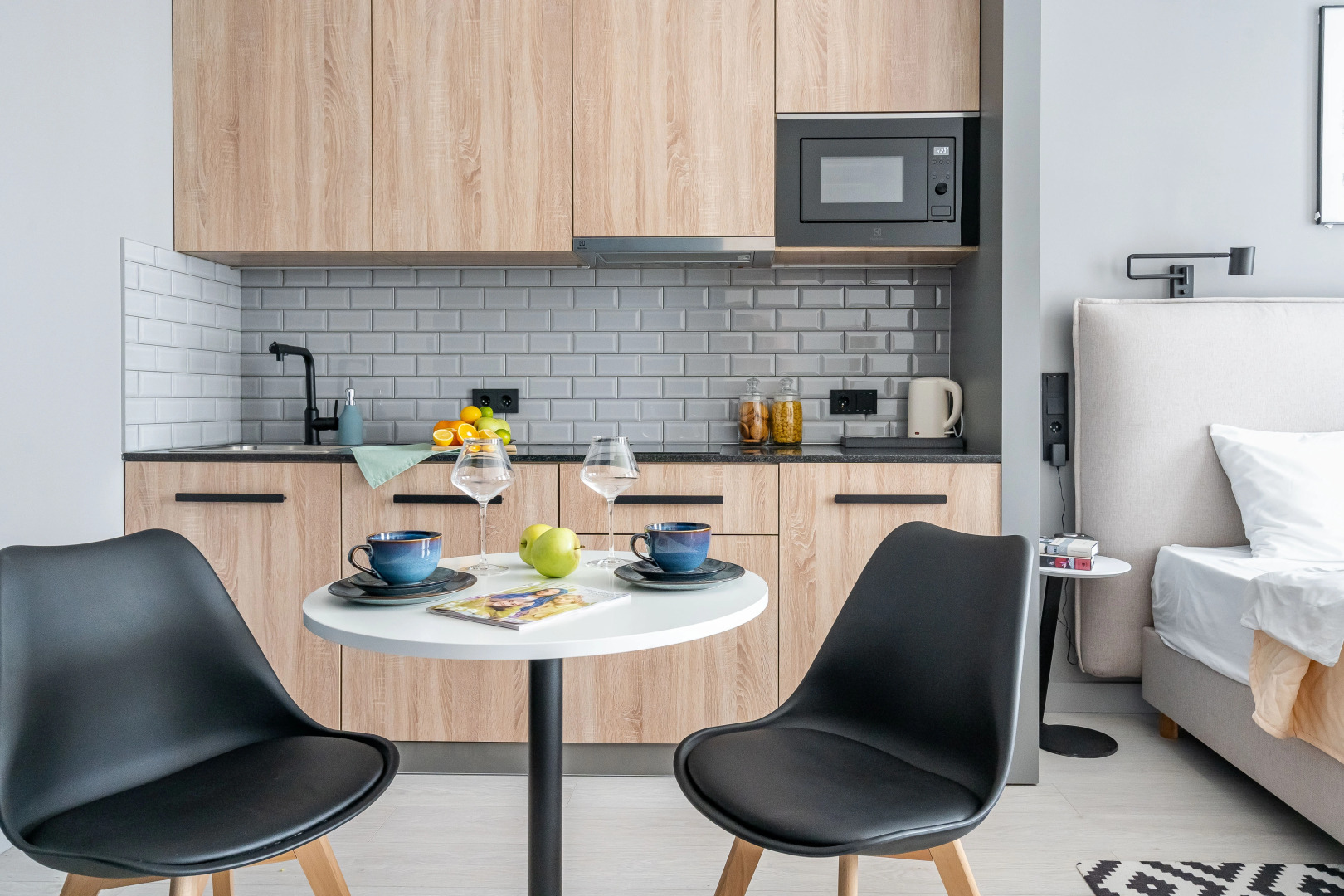 Апартаменты Sova Yard View Beige