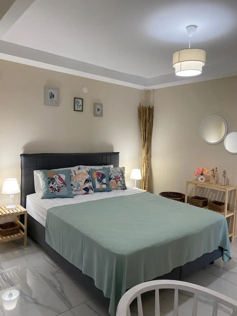 Апартаменты Serena Suit Apartment