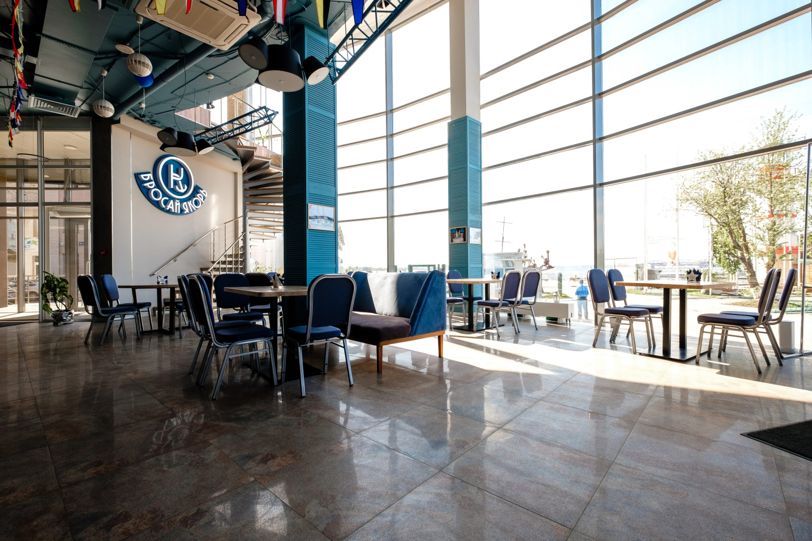 Отель Коматек