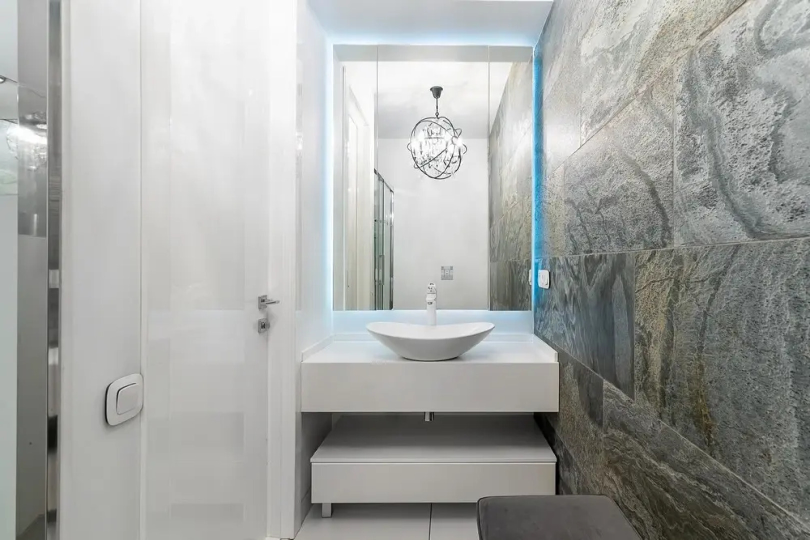 Апартаменты на первой линии главной набережной