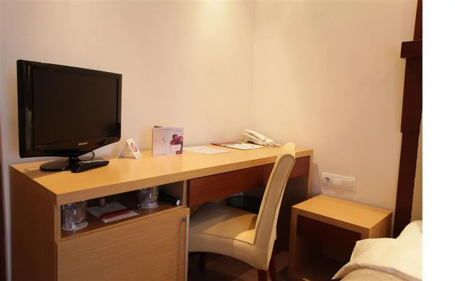 Отель Putnik Inn Belgrade