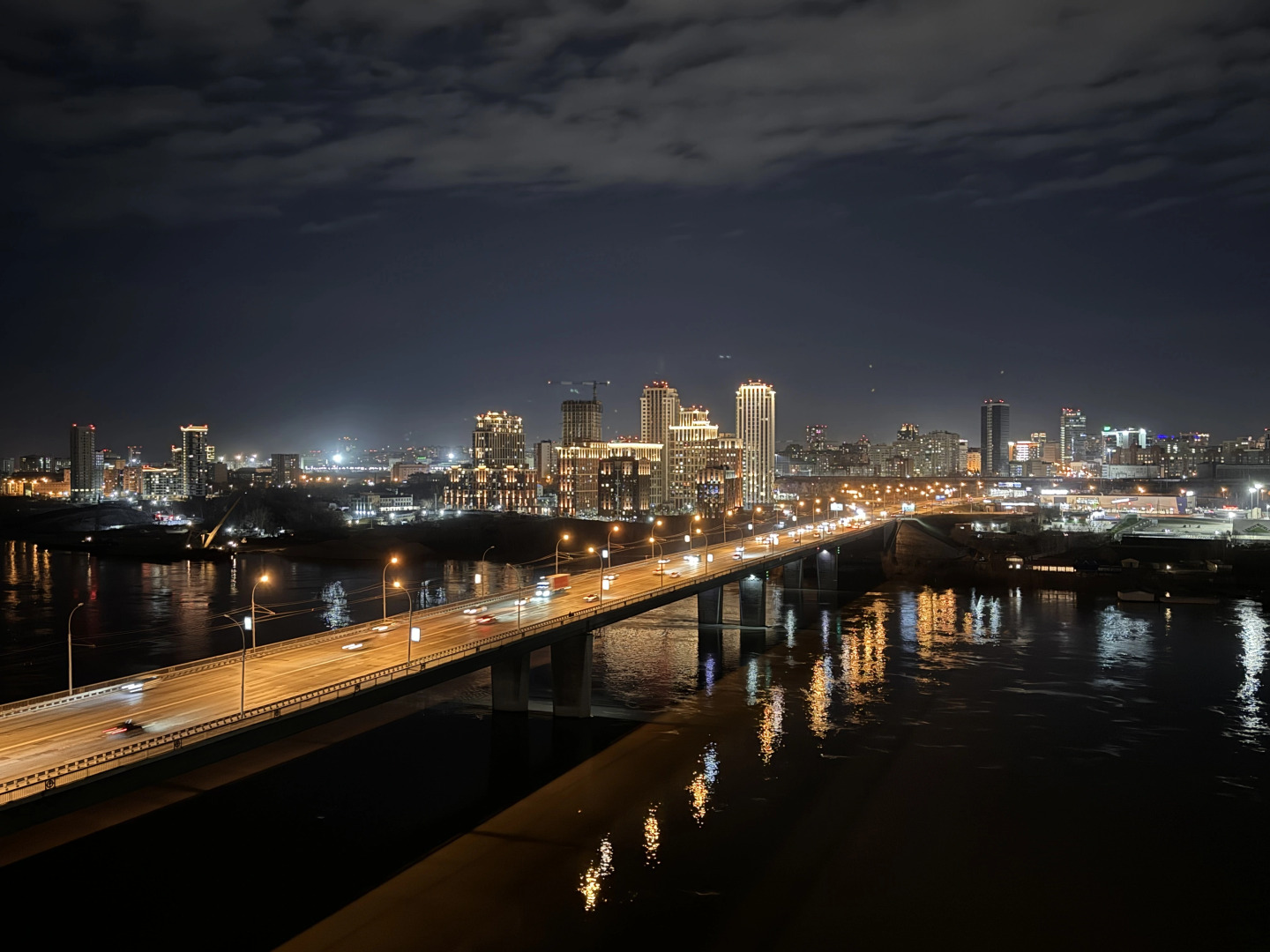 Квартира Hugge Place [Объект 131]