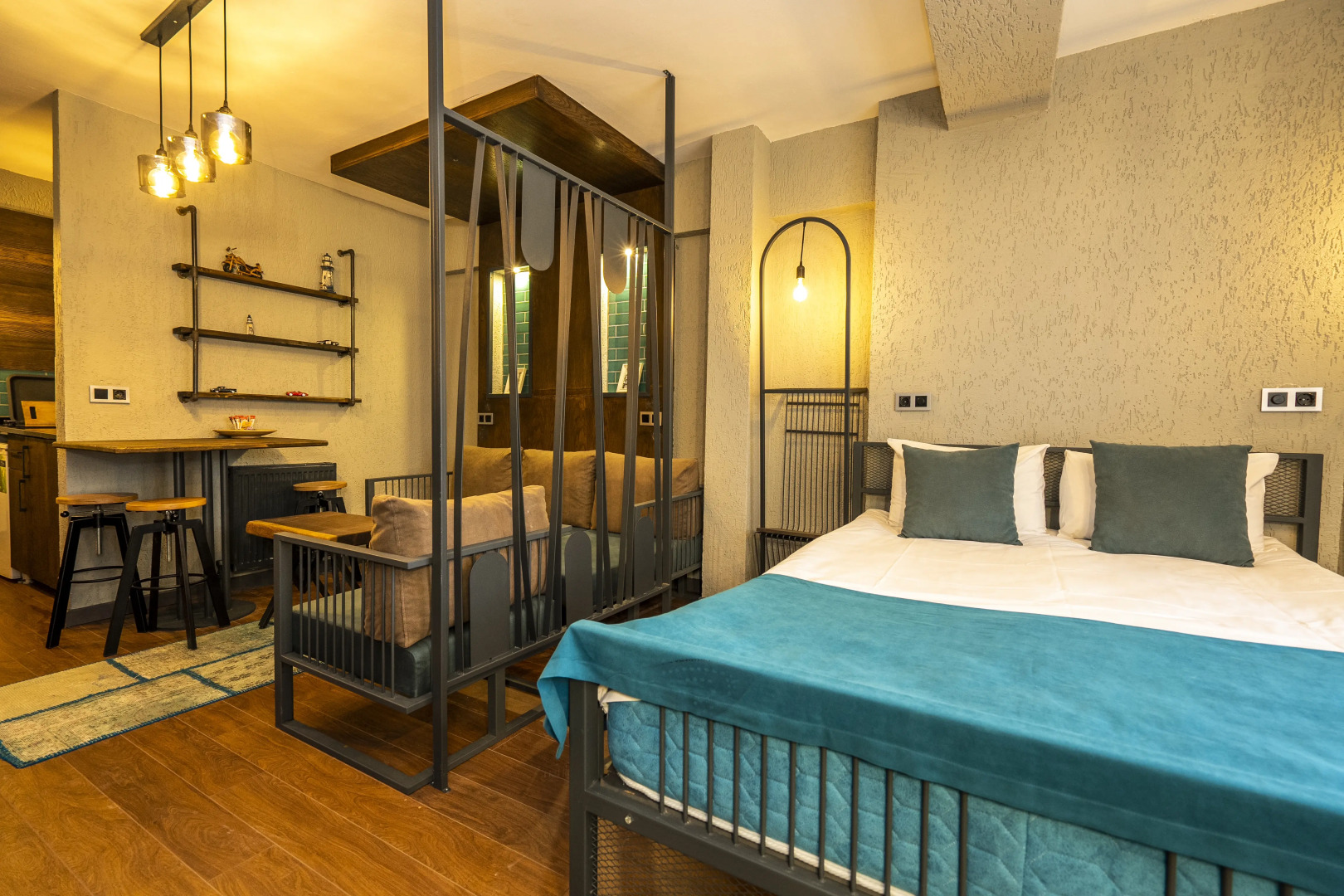 Апарт-отель  Cube Suites