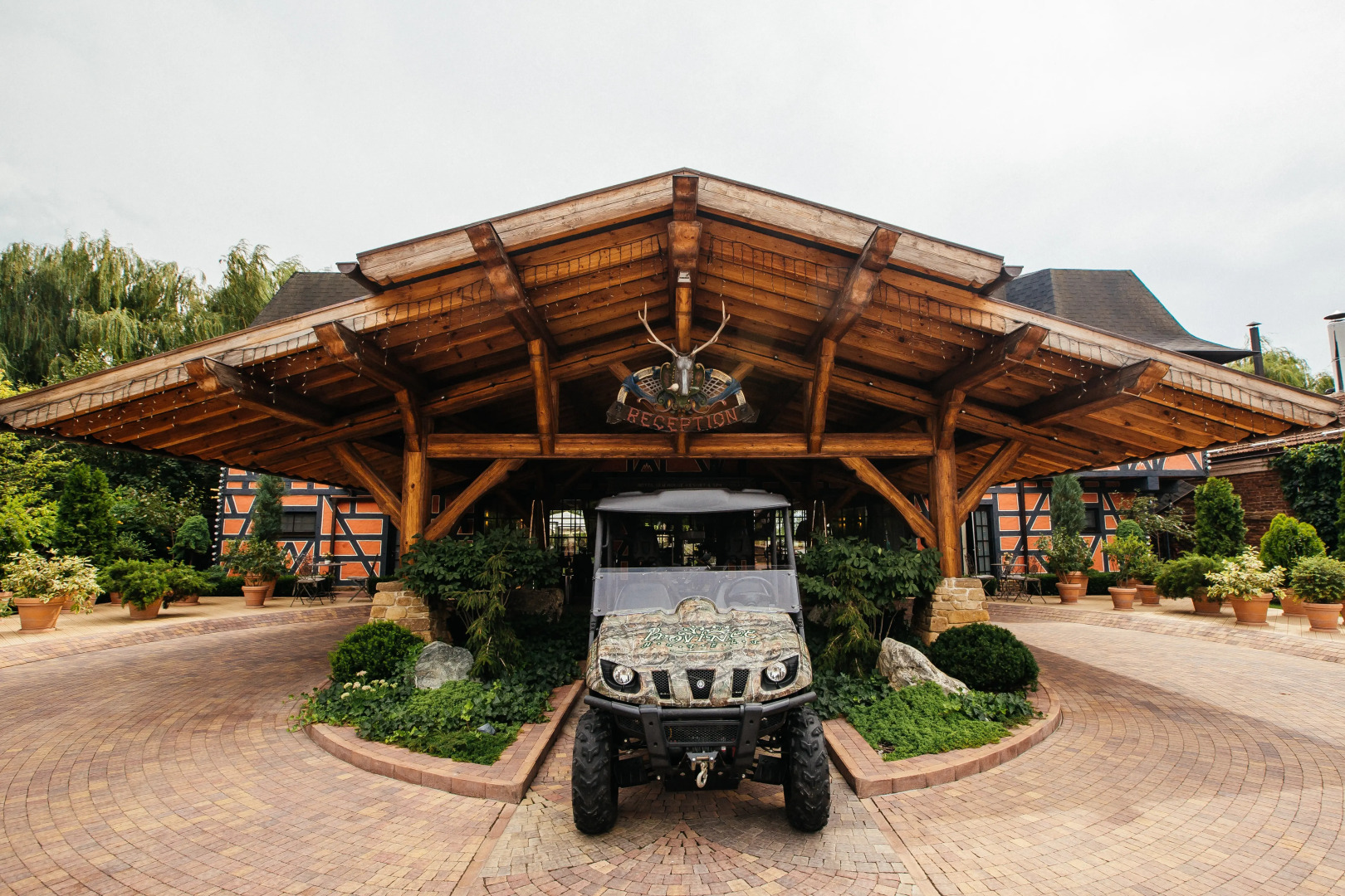 Отель Old House Resort & Spa