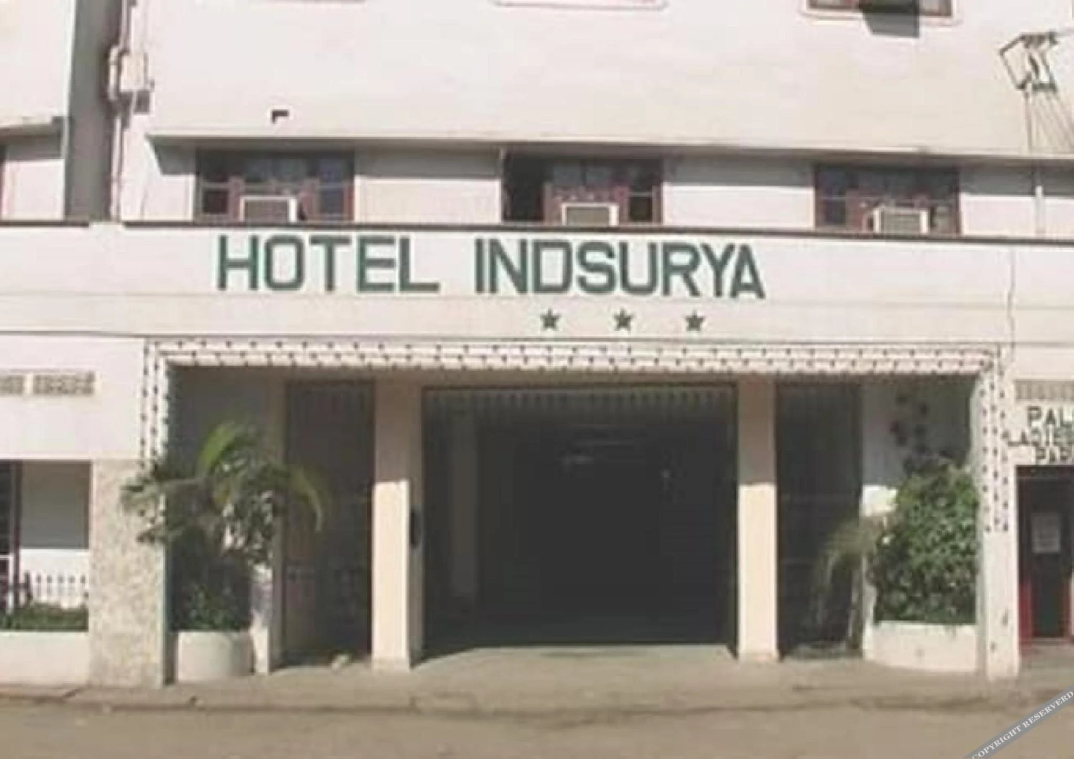 Отель Indsurya