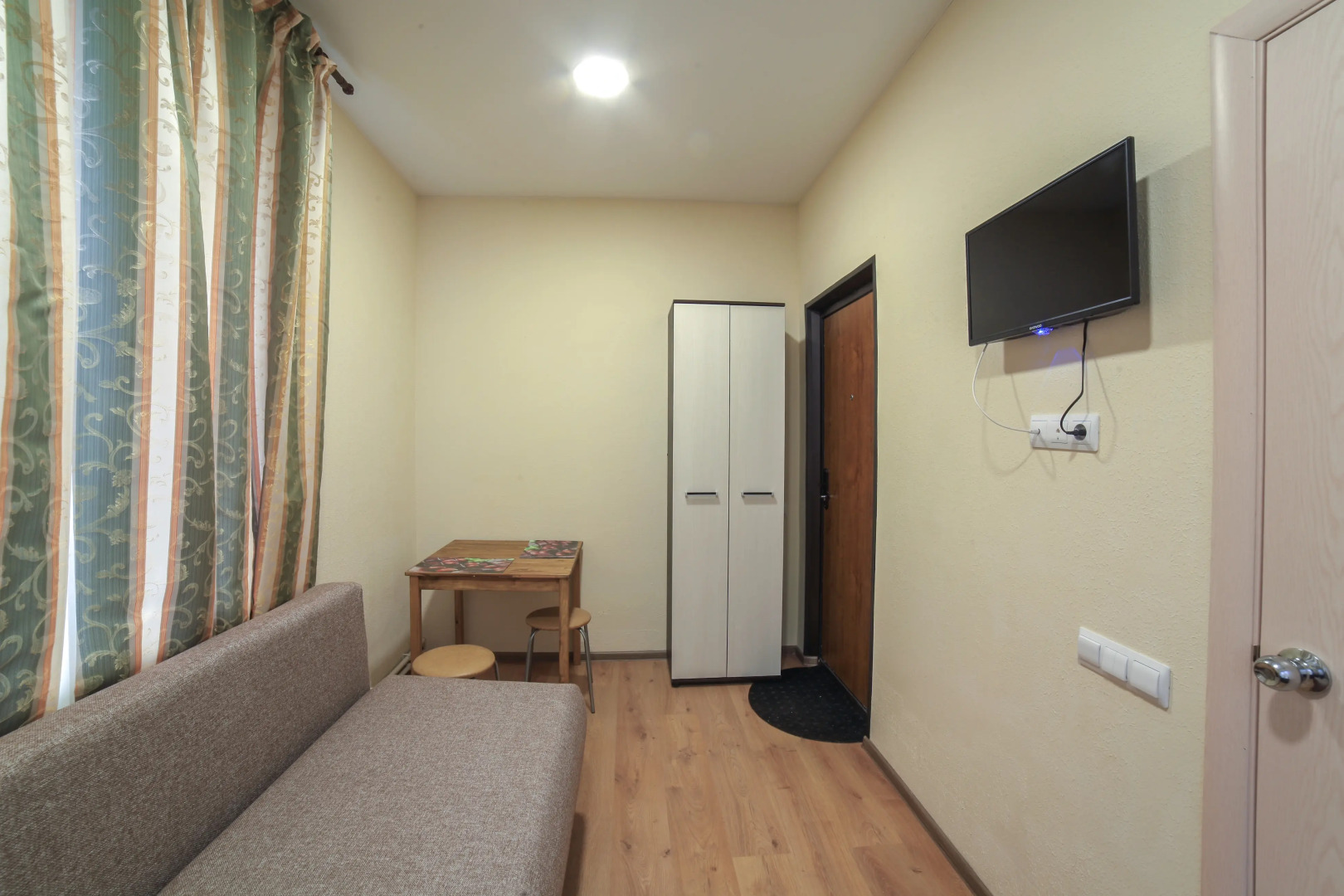 Апартаменты на Юной 3