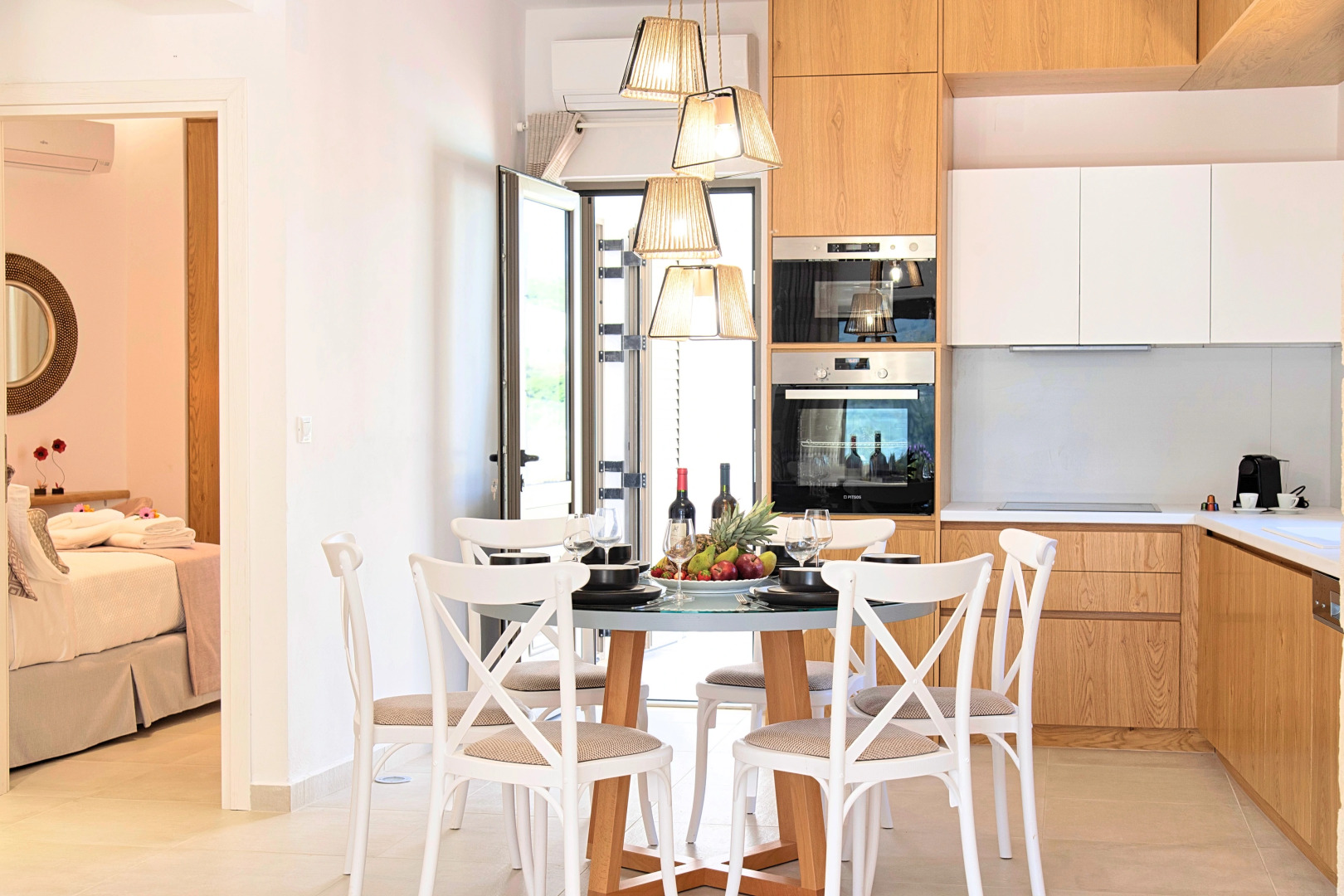 Вилла Blue Lake Heated Pool