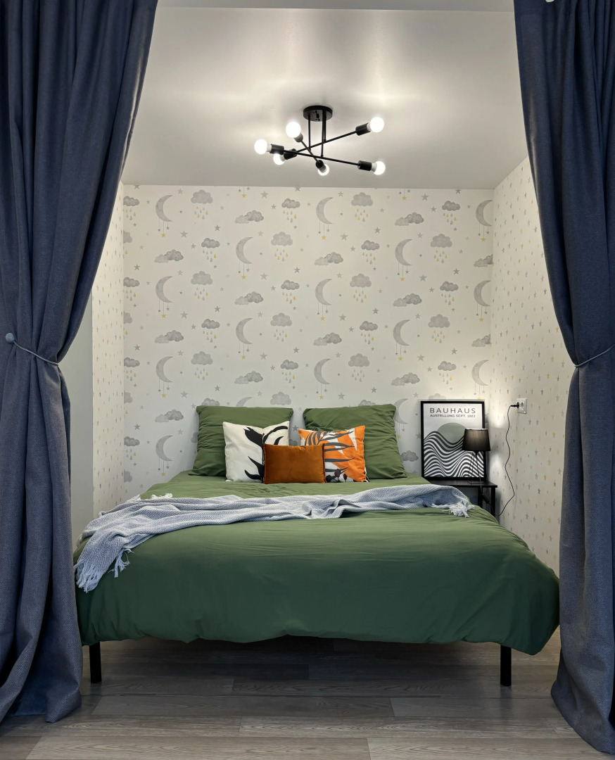 Квартира Яркая у Парка Швейцария