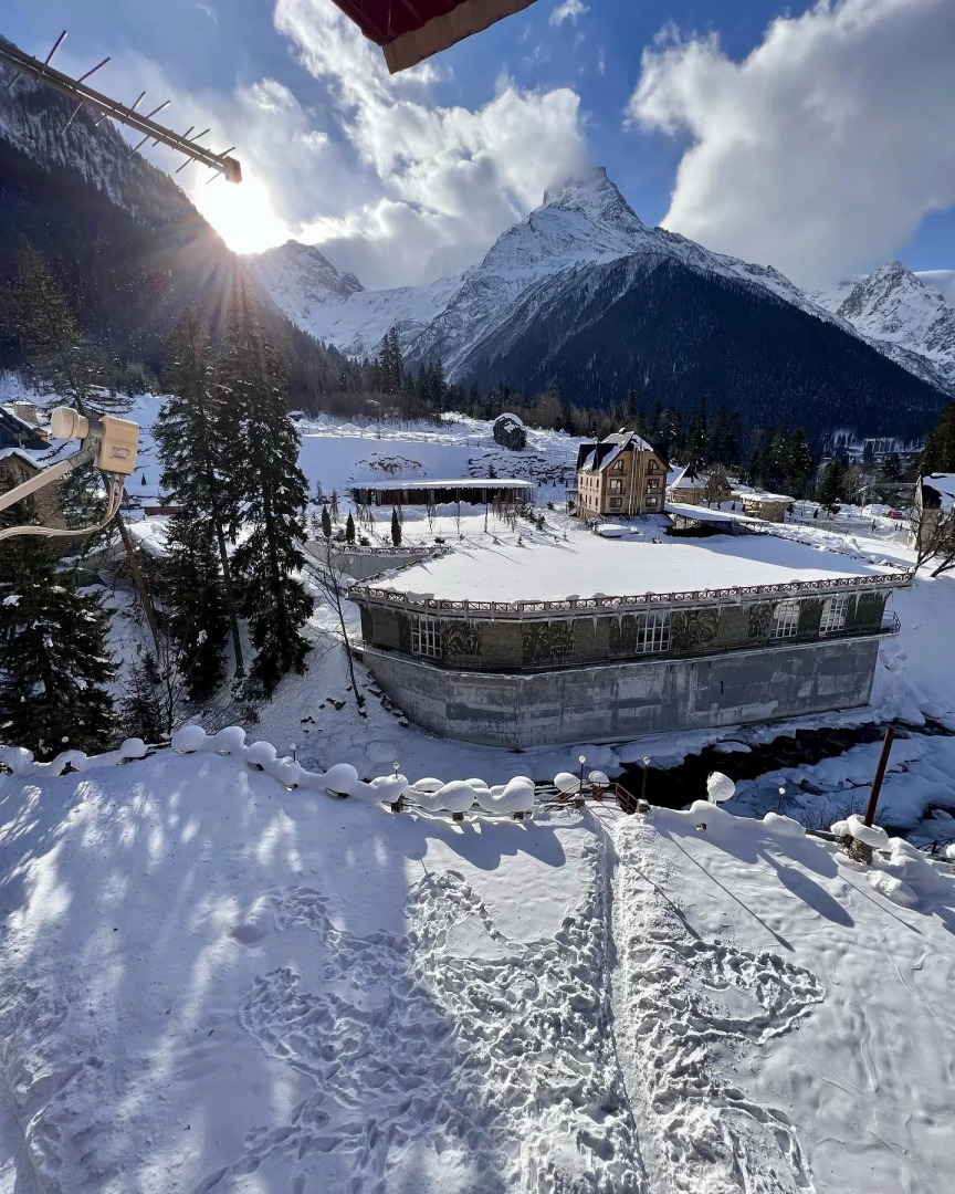 Отель Таулу