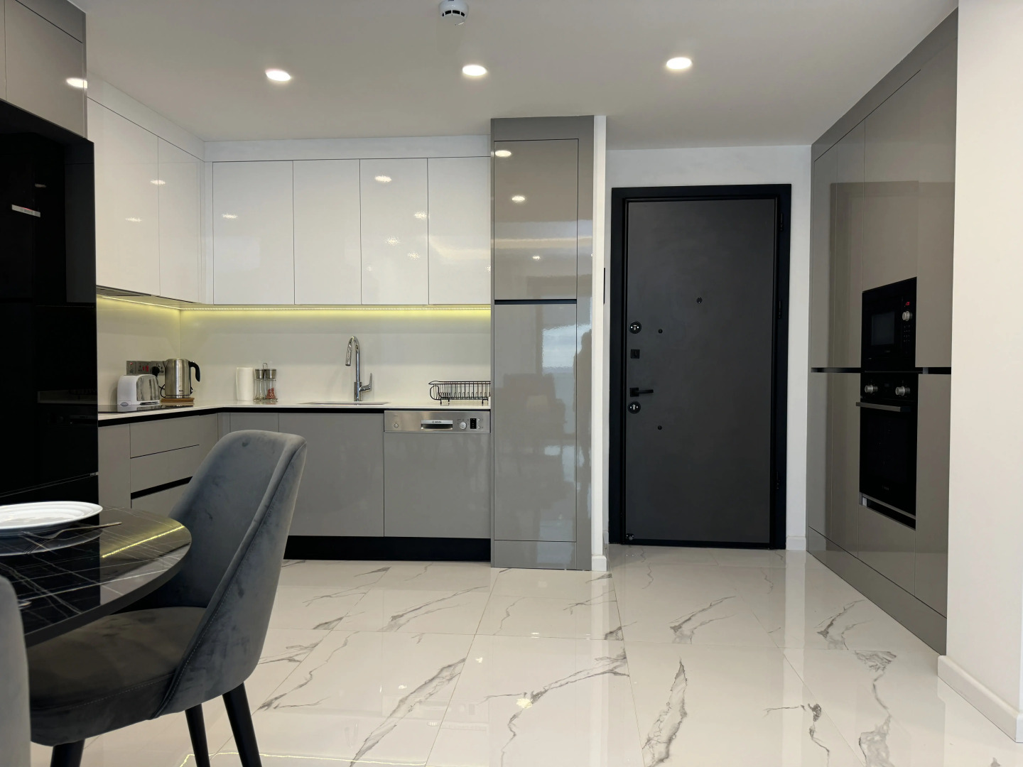 Апартаменты Комфортабельные апартаменты с видом на море