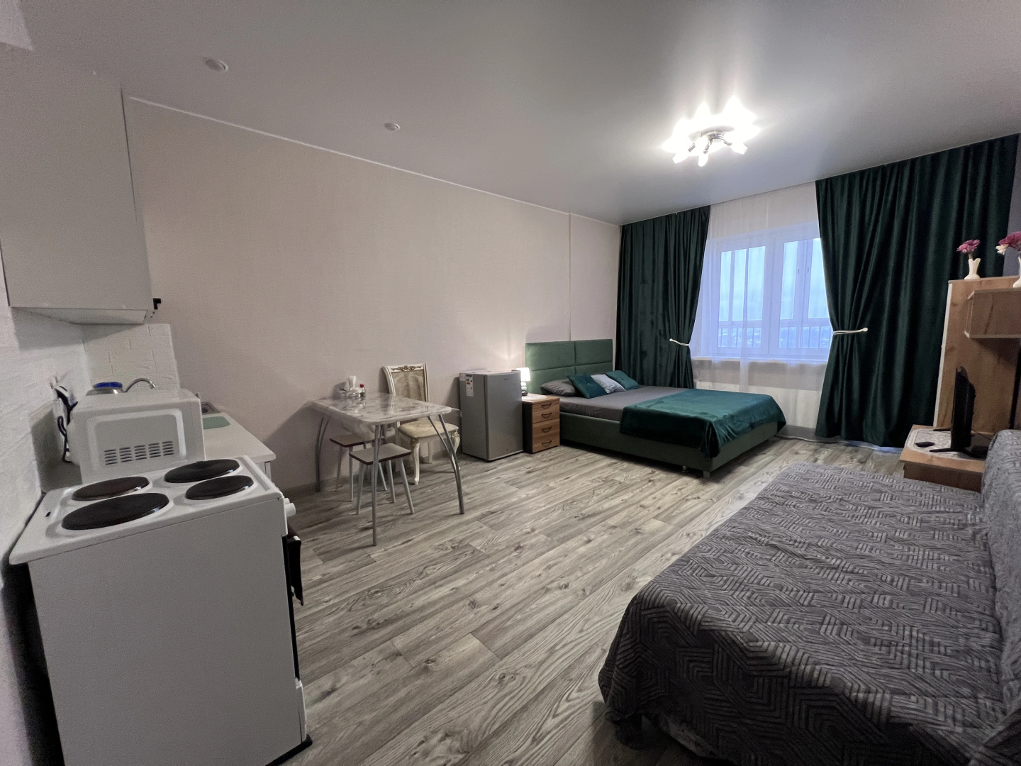 Апартаменты Квартира AlexHome Лосино-Петровский  Расцветай Пушкина 8