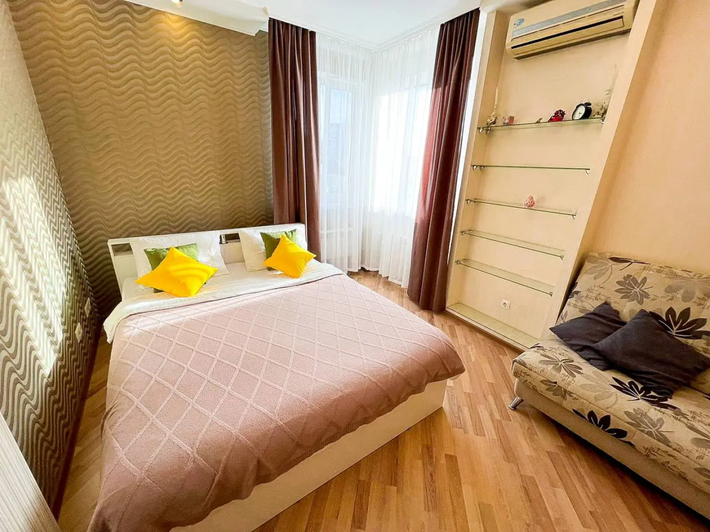 Апартаменты возле Вокзала