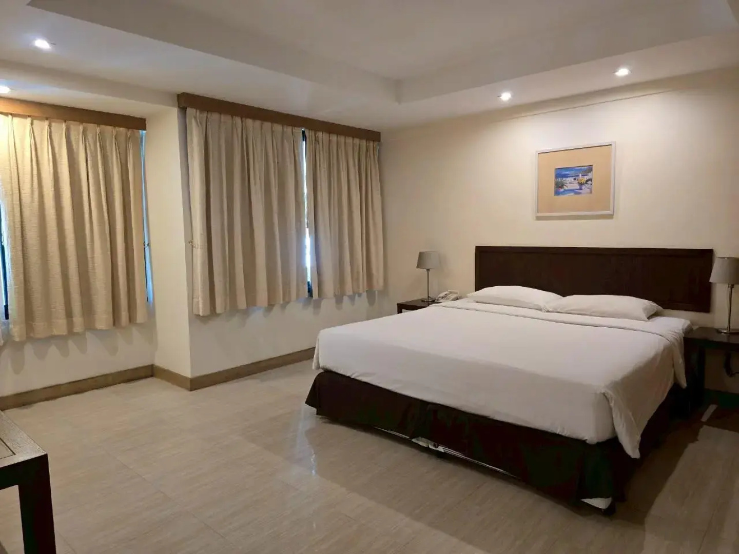 Отель Tropicana 