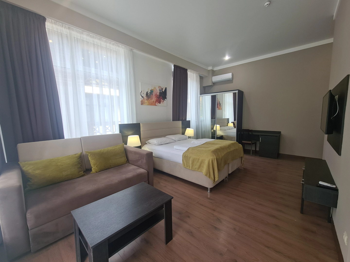 Апартаменты Студия с Террасой и Видом на Горы