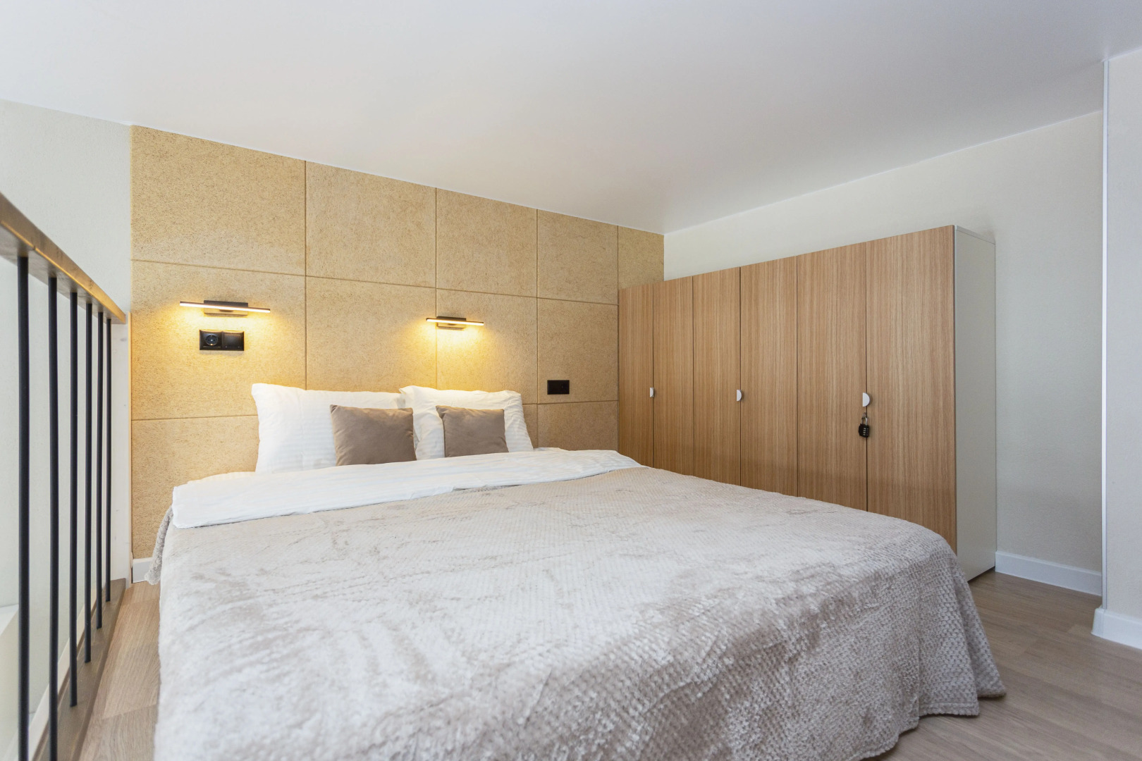 Апартаменты Двухуровневые на Рябиновой 1